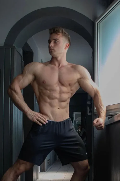 trener-personalny-online-mateusz-kondracki